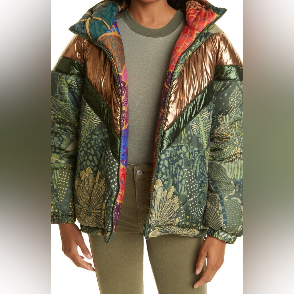 Farm Rio Green Cool Leopard Reversible Puffer Jacket | Size S | MSRP $300 🐆